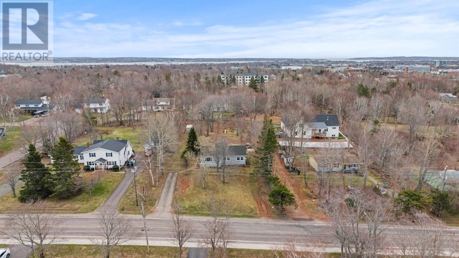 16 Oak Drive, Charlottetown, Prince Edward Island  C1A 6T5 - Photo 5 - 202609255