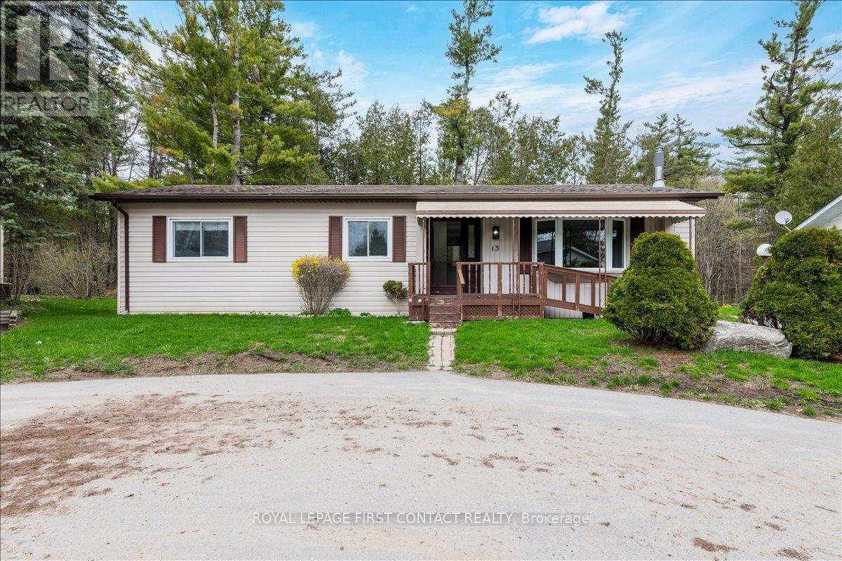 13 Honeysuckle Lane, Innisfil, Ontario  L9S 1M5 - Photo 1 - N13066782