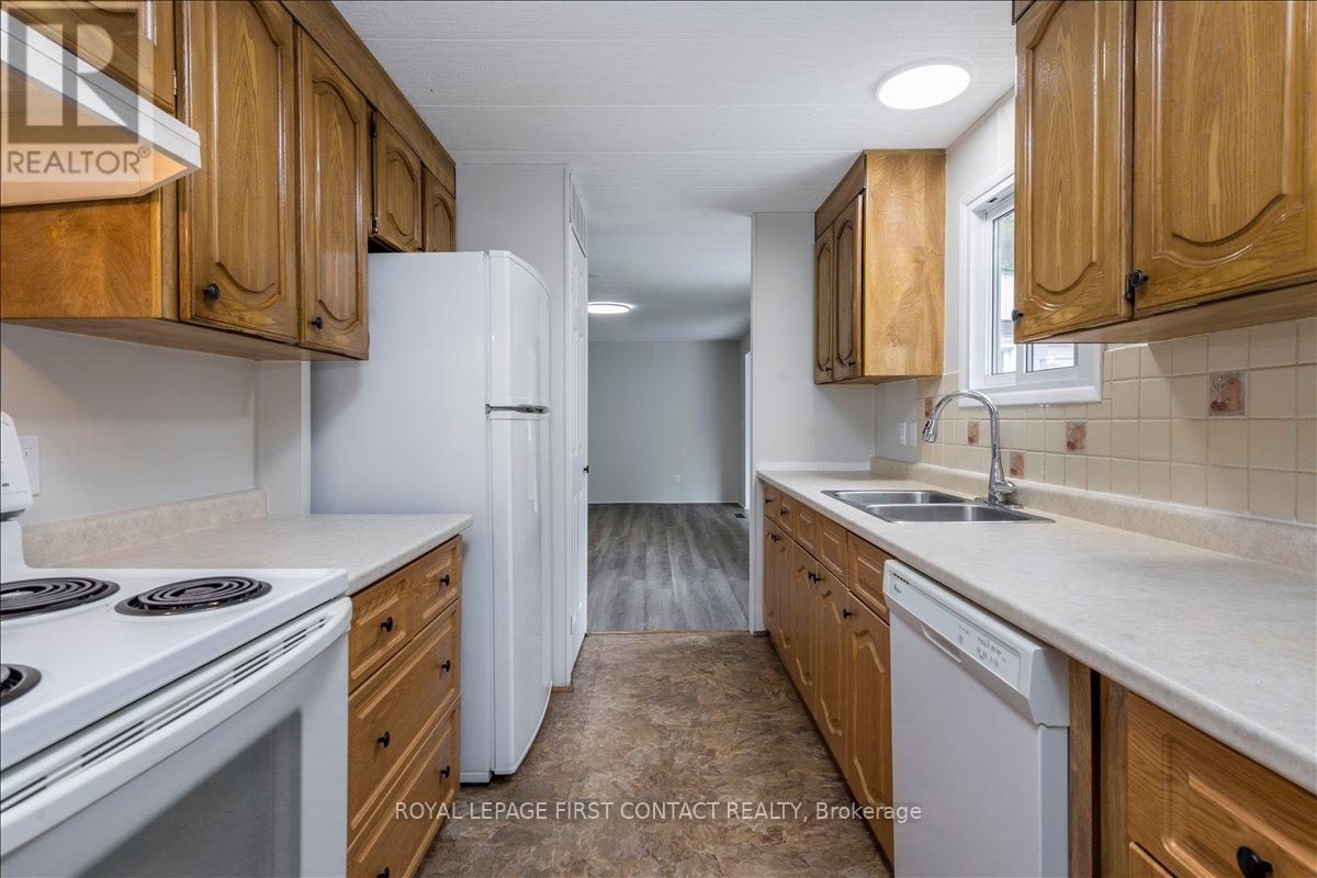 13 Honeysuckle Lane, Innisfil, Ontario  L9S 1M5 - Photo 10 - N13066782