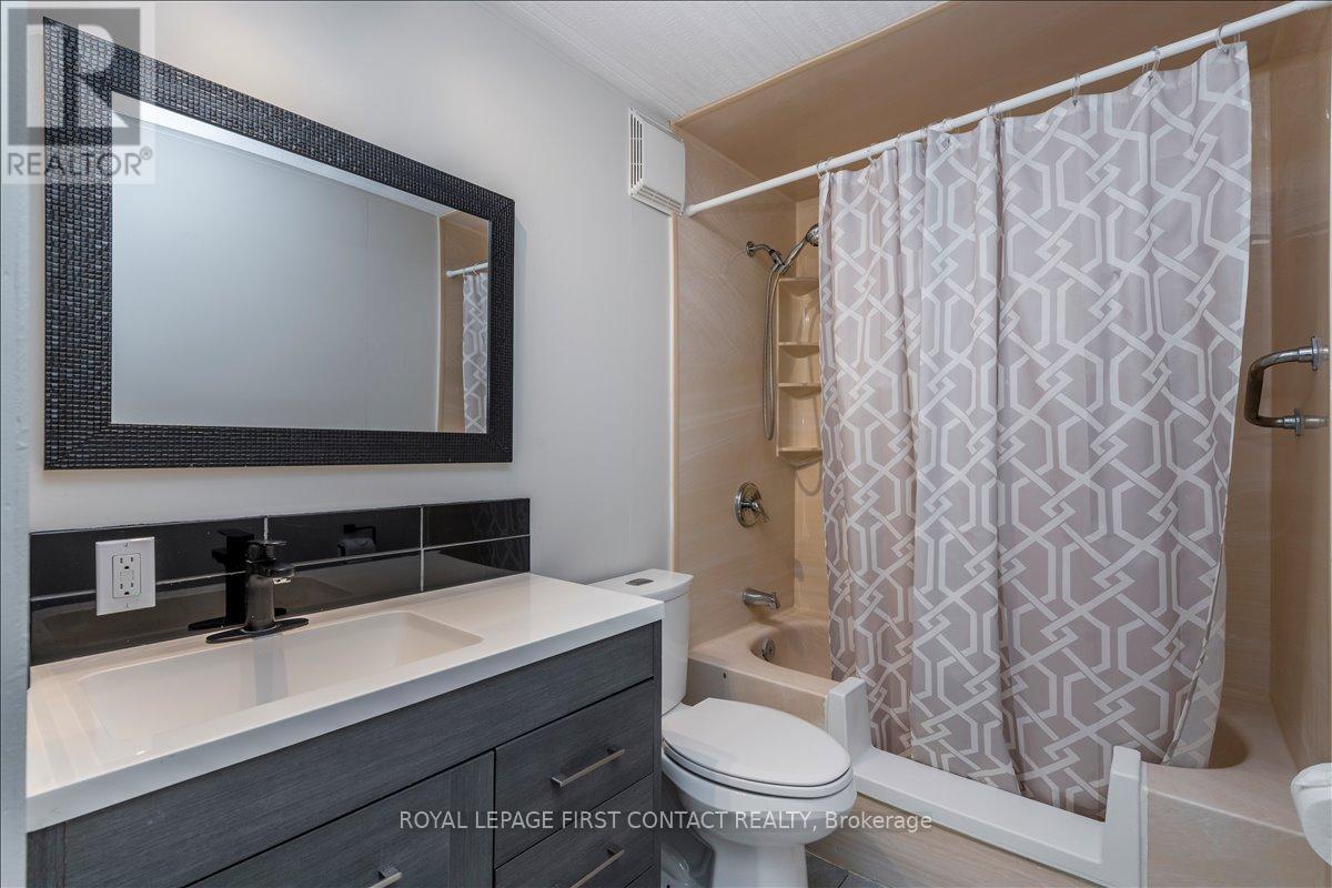 13 Honeysuckle Lane, Innisfil, Ontario  L9S 1M5 - Photo 19 - N13066782