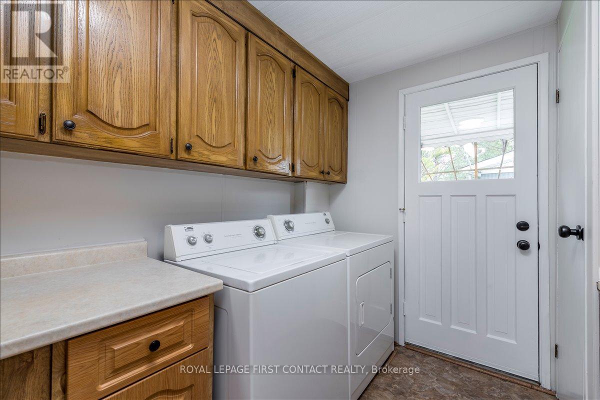13 Honeysuckle Lane, Innisfil, Ontario  L9S 1M5 - Photo 9 - N13066782