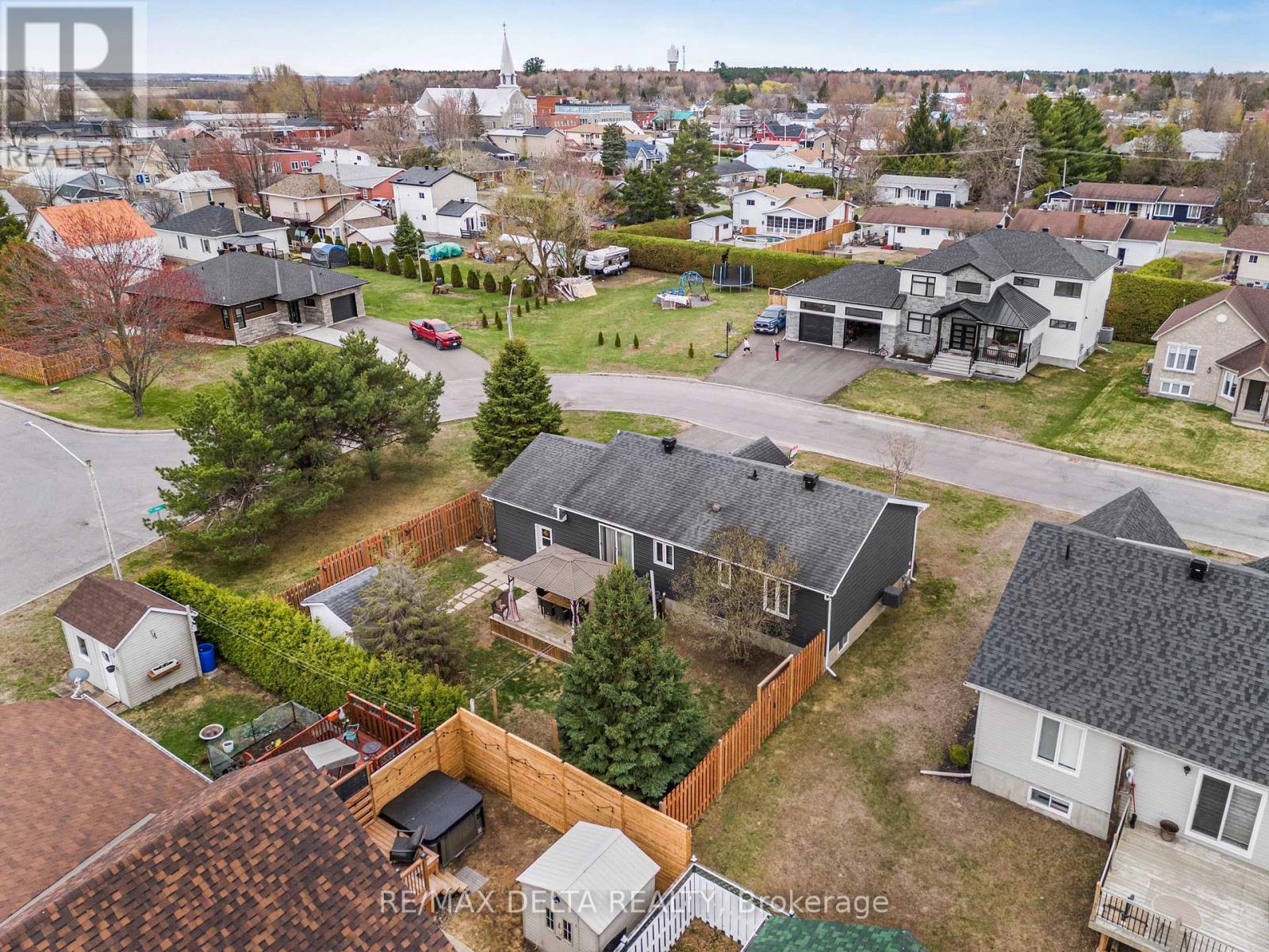 60 Richard Street, Alfred And Plantagenet, Ontario  K0B 1A0 - Photo 32 - X13008230