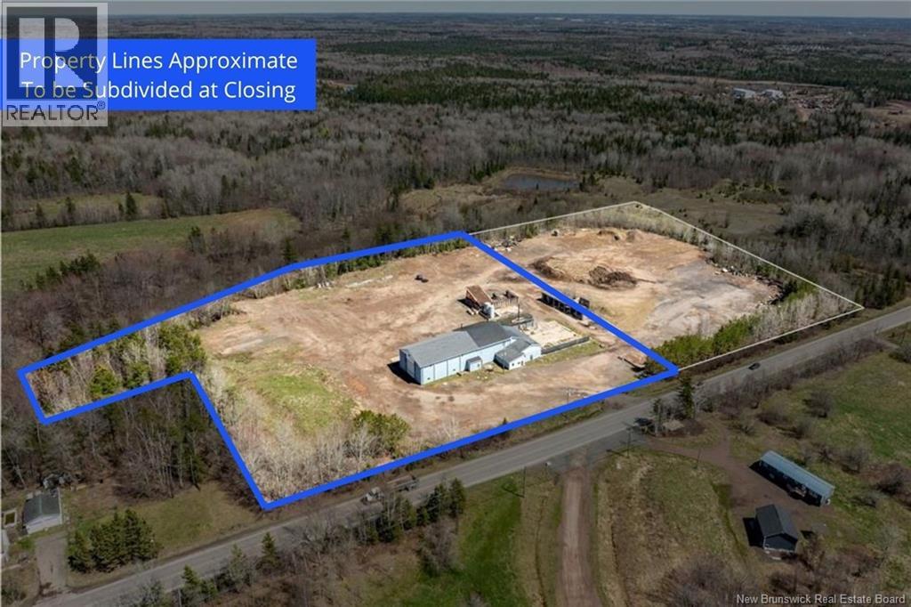 815 Gorge Road, Moncton, New Brunswick  E1G 3H6 - Photo 1 - NB138343