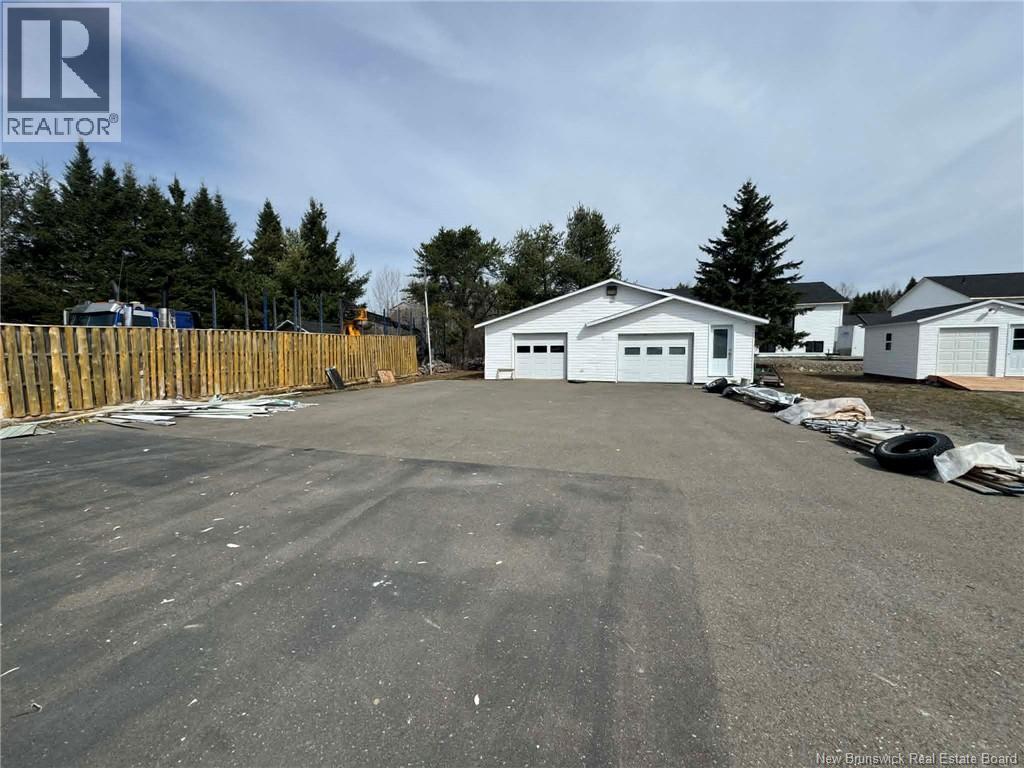 7 Rue Du Parc, Kedgwick, New Brunswick  E8B 1E2 - Photo 3 - NB138396