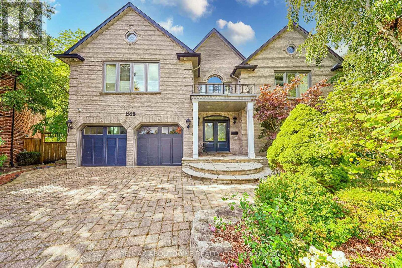 1328 KING HENRY COURT, Oakville, Ontario