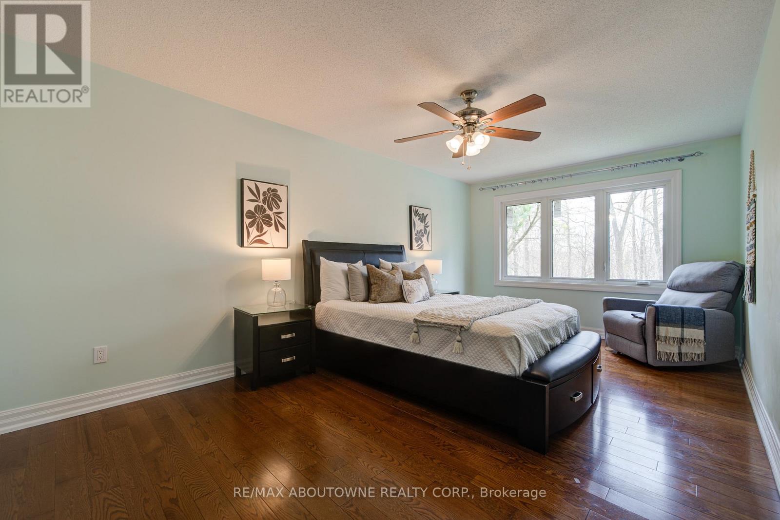 1328 King Henry Court, Oakville, Ontario  L6M 2Y6 - Photo 25 - W13066780