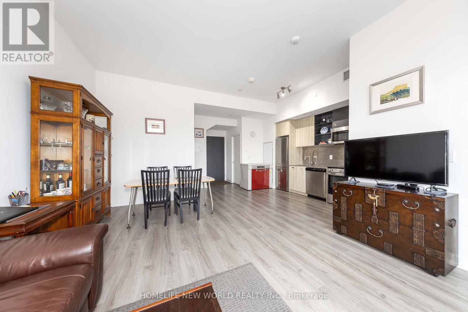 Th04 - 10 De Boers Drive, Toronto, Ontario  M3J 0L6 - Photo 28 - W13066788