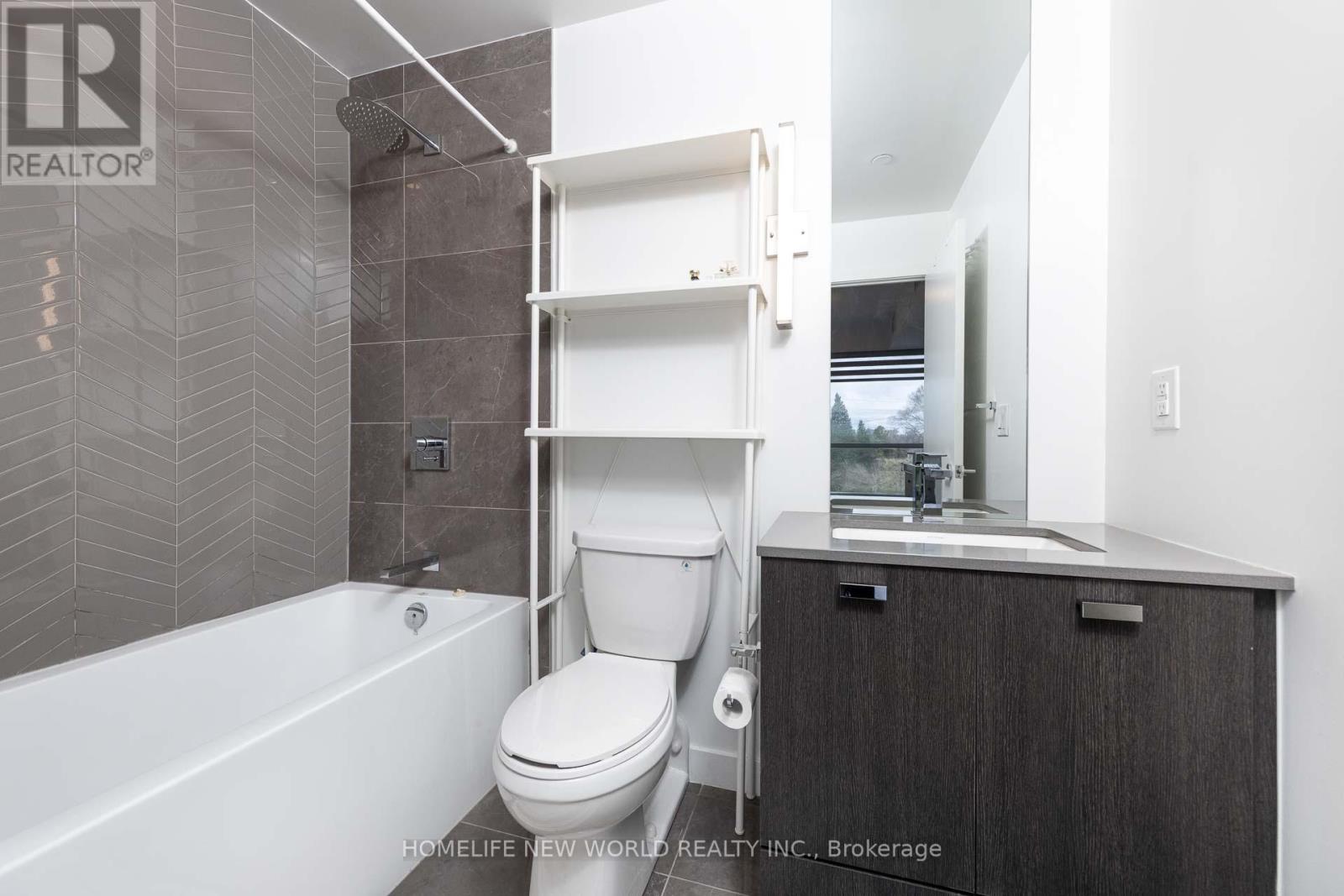Th04 - 10 De Boers Drive, Toronto, Ontario  M3J 0L6 - Photo 36 - W13066788