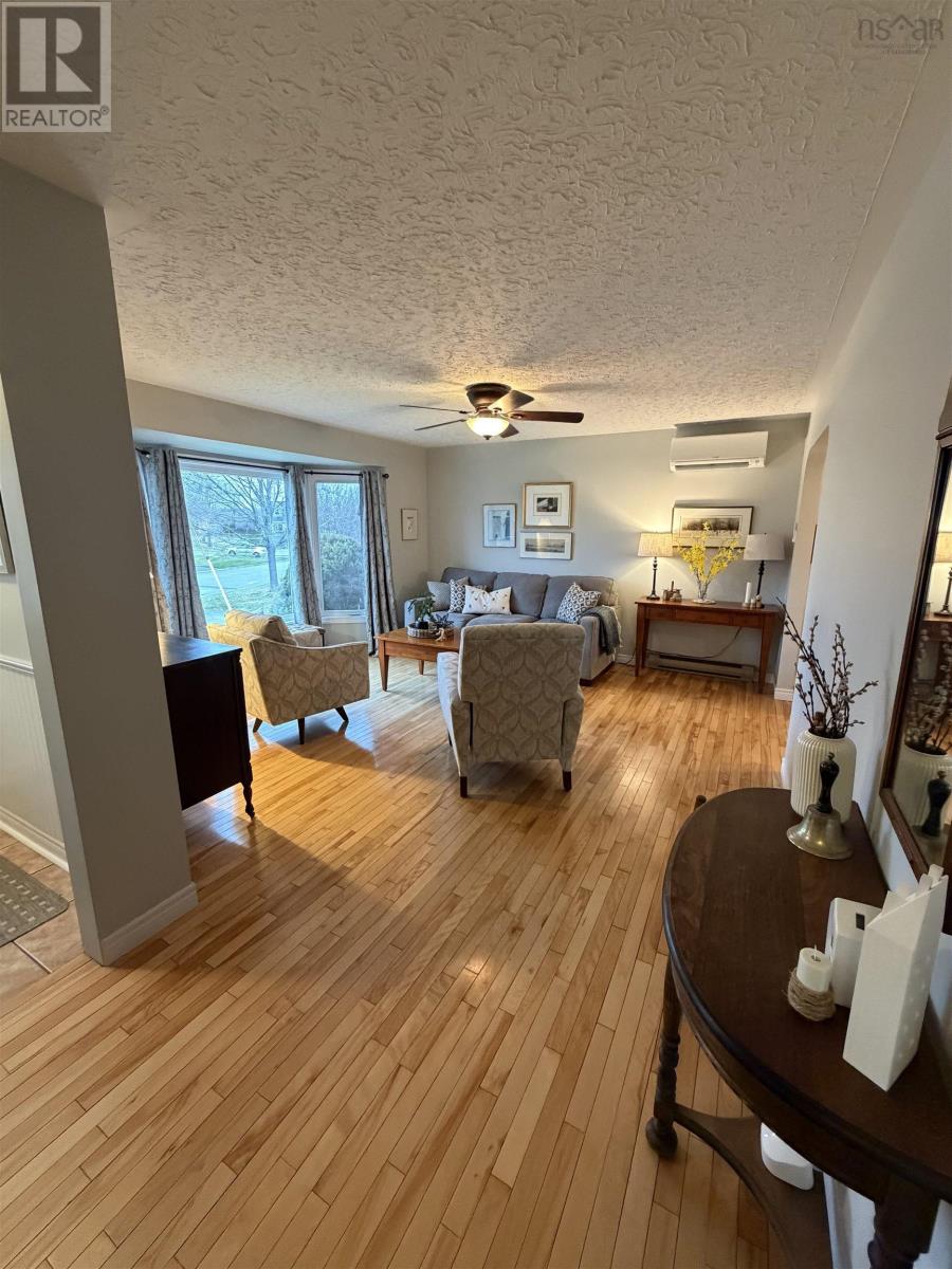 2 Sunrise Cres, Antigonish, Nova Scotia  B2G 2R7 - Photo 5 - 202609221