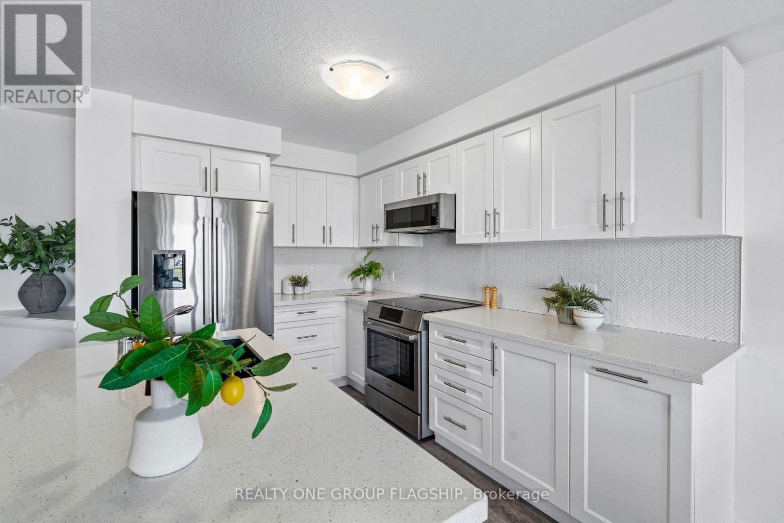 110 Laguna Village Crescent, Hamilton, Ontario  L0R 1P0 - Photo 11 - X13066826