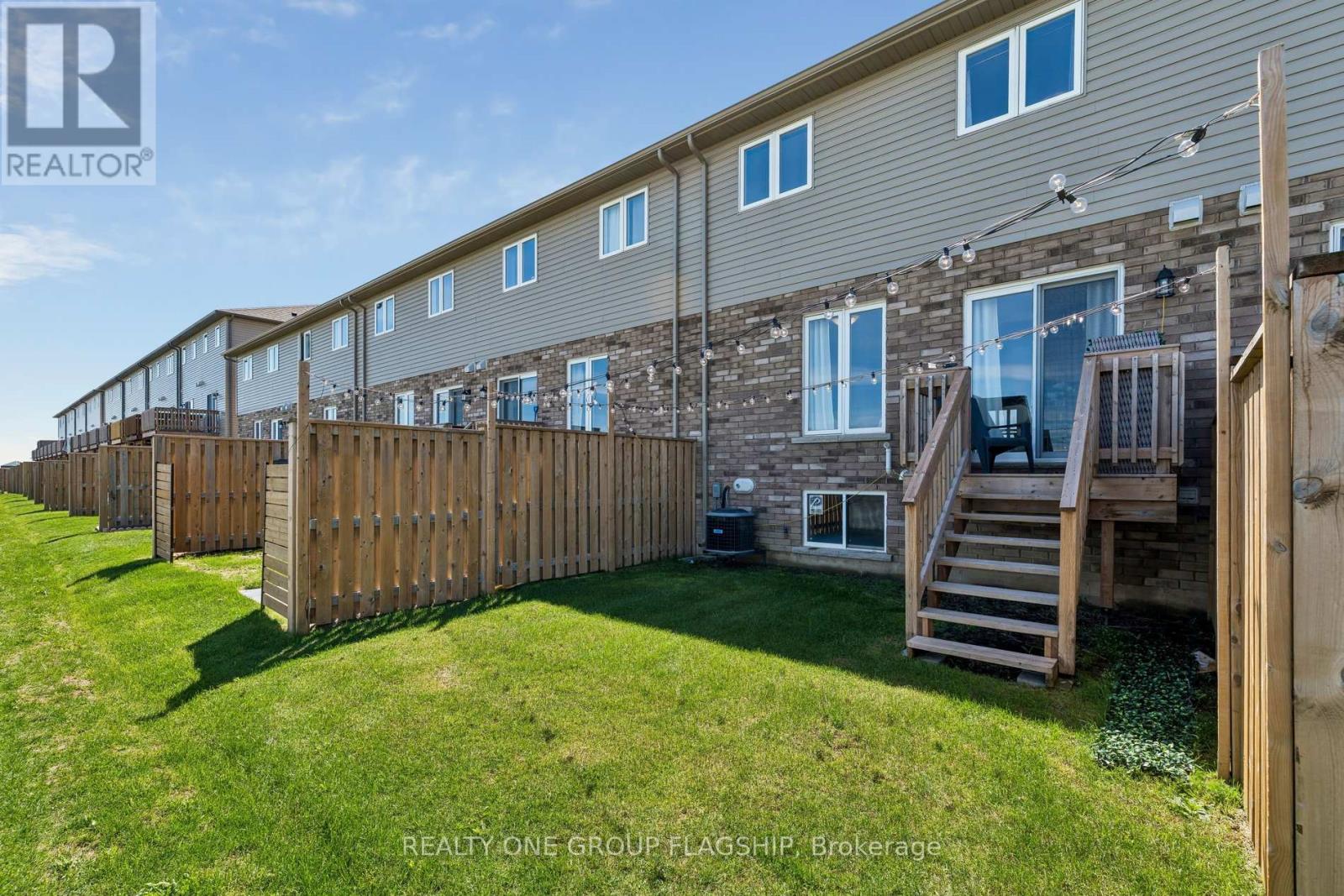 110 Laguna Village Crescent, Hamilton, Ontario  L0R 1P0 - Photo 29 - X13066826
