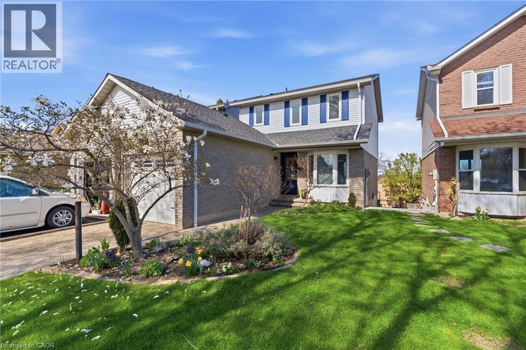 2376 Brunswick Court, Burlington, Ontario  L7P 4P2 - Photo 2 - 40825113