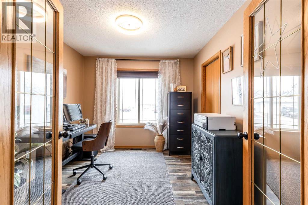 632 Hemingway Crescent Ne, Medicine Hat, Alberta  T1C 1X5 - Photo 21 - A2304330