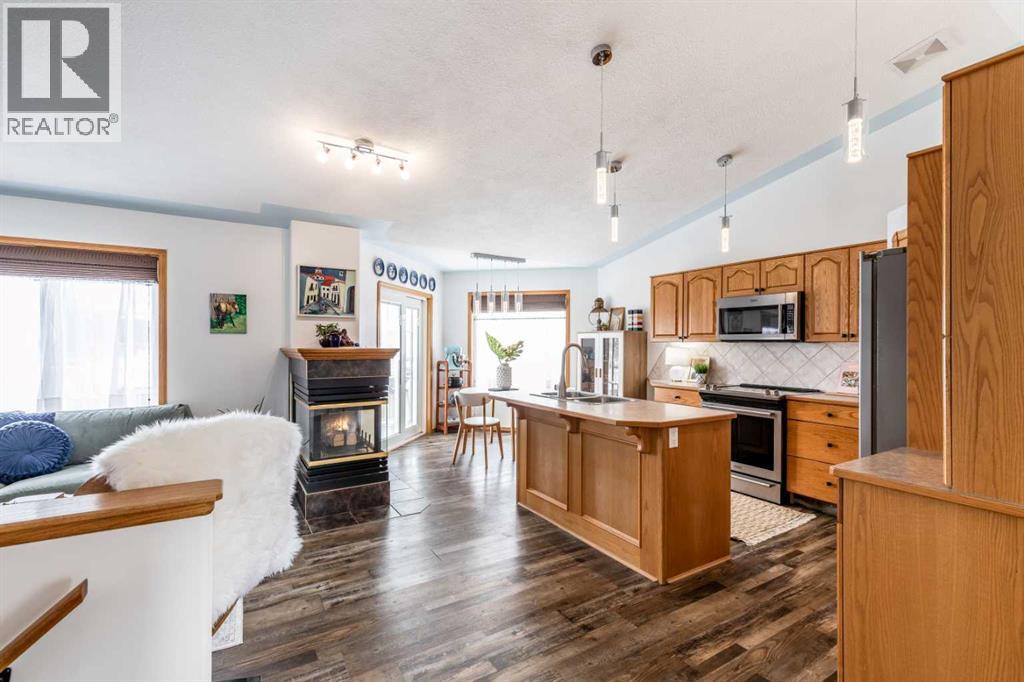 632 Hemingway Crescent Ne, Medicine Hat, Alberta  T1C 1X5 - Photo 6 - A2304330