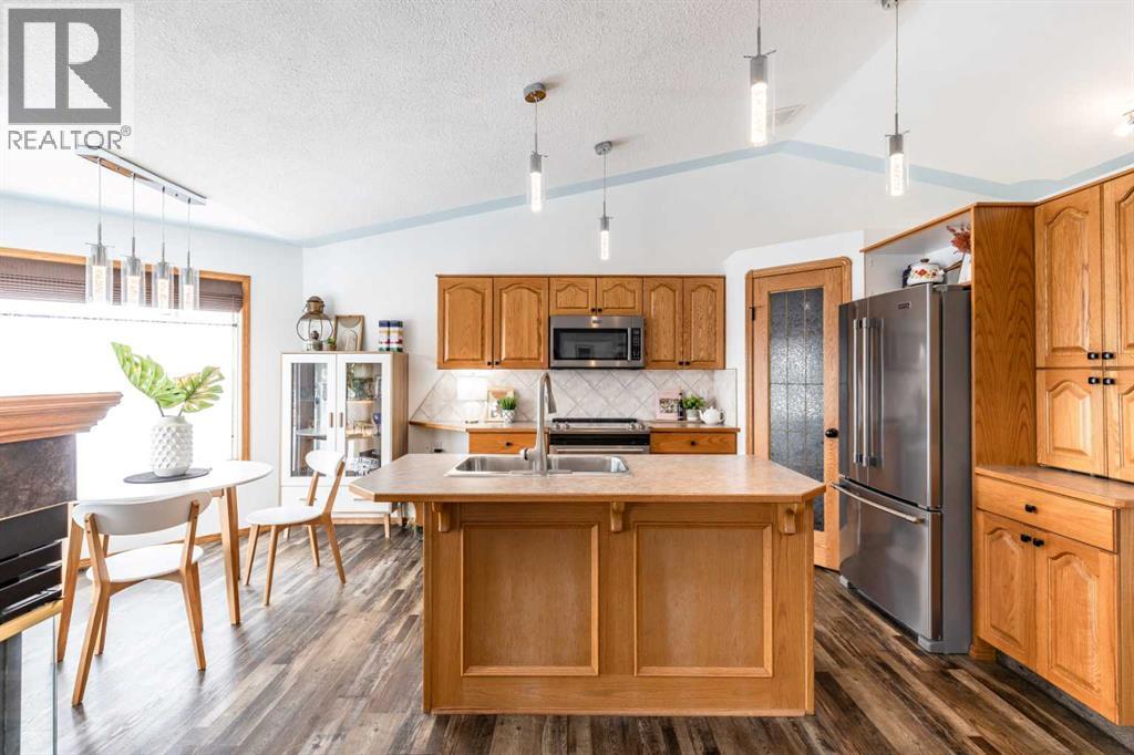 632 Hemingway Crescent Ne, Medicine Hat, Alberta  T1C 1X5 - Photo 7 - A2304330