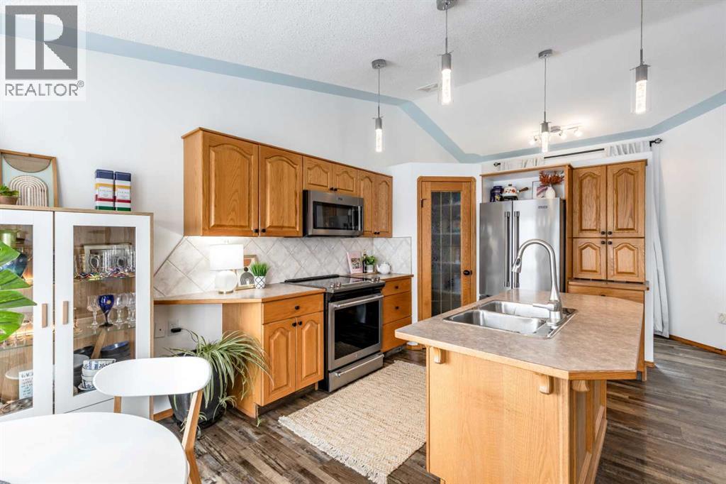 632 Hemingway Crescent Ne, Medicine Hat, Alberta  T1C 1X5 - Photo 8 - A2304330