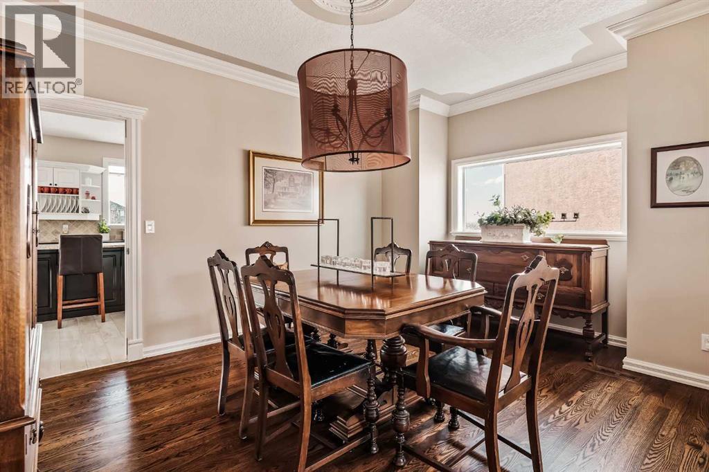 70 Patterson Close Sw, Calgary, Alberta  T3H 3K2 - Photo 18 - A2299899