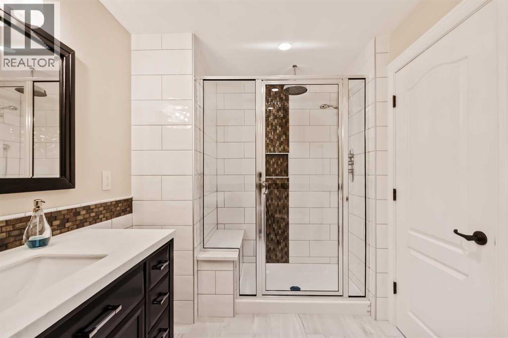 70 Patterson Close Sw, Calgary, Alberta  T3H 3K2 - Photo 43 - A2299899