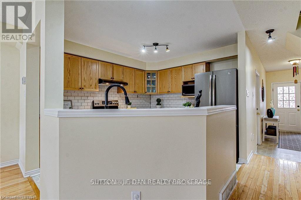 40 - 320 Ambleside Drive, London North, Ontario  N6G 5H9 - Photo 11 - X13066856