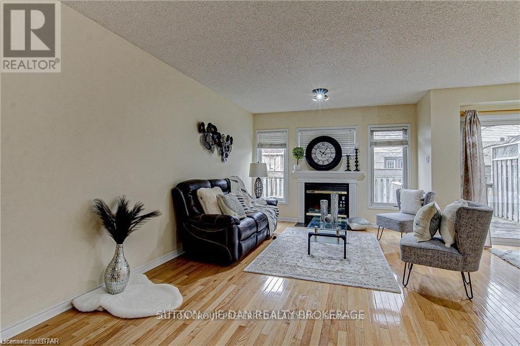 40 - 320 Ambleside Drive, London North, Ontario  N6G 5H9 - Photo 6 - X13066856