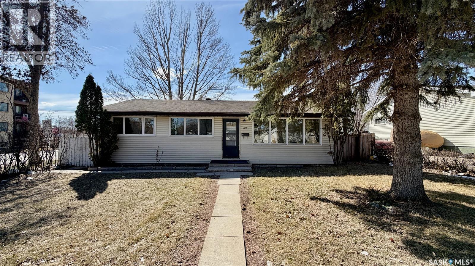 201 V Avenue N, Saskatoon, Saskatchewan  S7L 3E5 - Photo 19 - SK034489