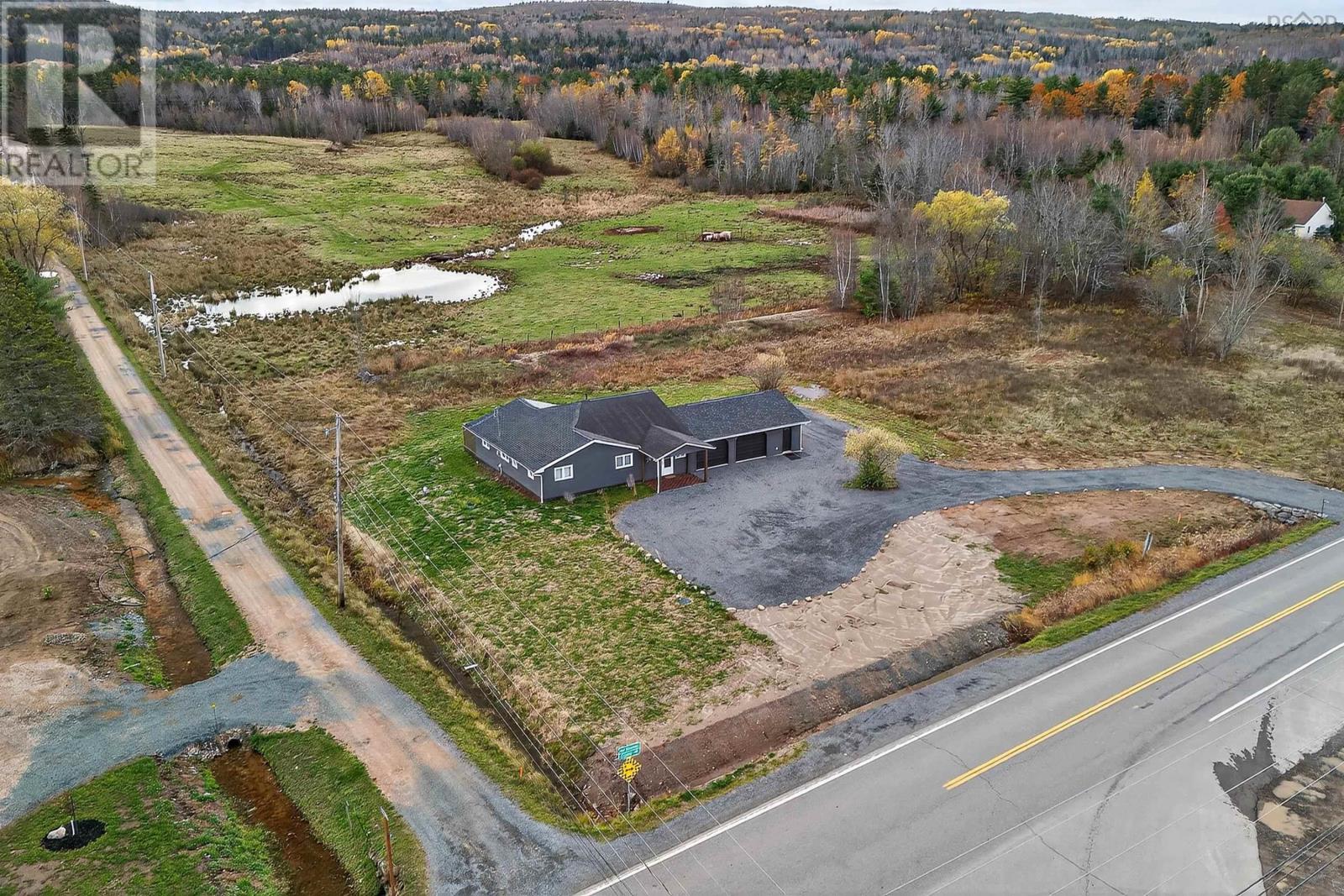 4236 Highway 14, Windsor Forks, Nova Scotia  B0N 2T0 - Photo 3 - 202609253