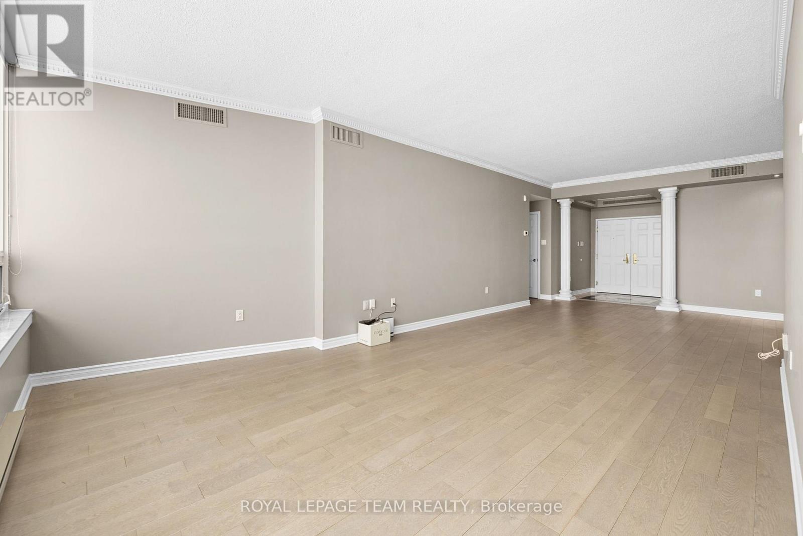 1803 - 1480 Riverside Drive, Ottawa, Ontario  K1G 5H2 - Photo 11 - X12833822