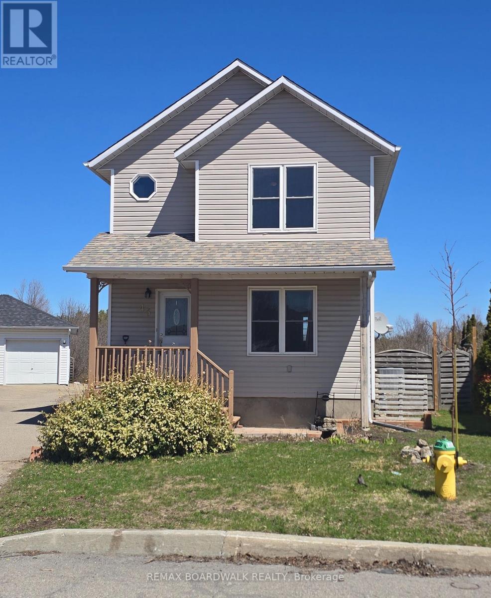 45 Johnston Street, Carleton Place, Ontario  K7C 4R7 - Photo 2 - X13060822