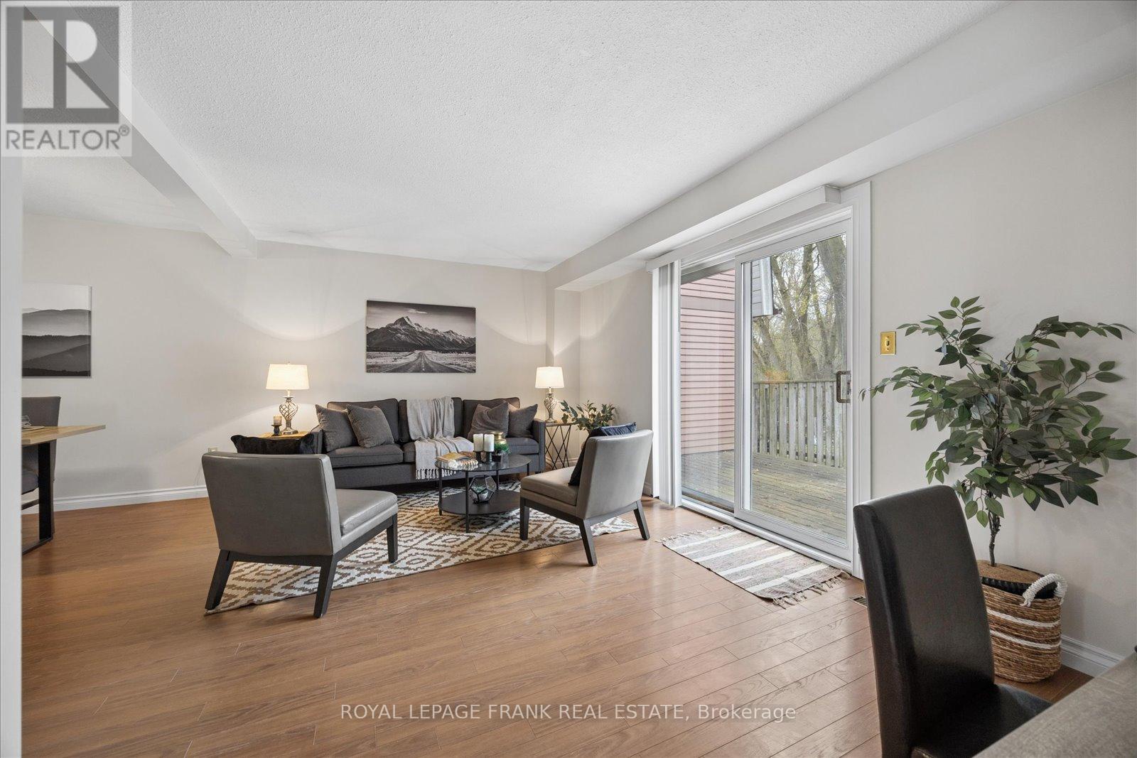 572 Camelot Drive, Oshawa, Ontario  L1K 1K4 - Photo 8 - E13066882