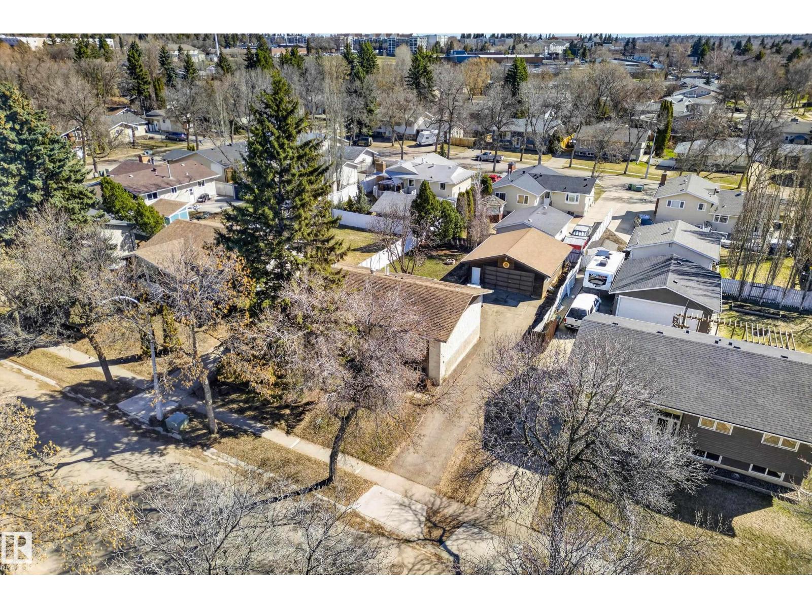 105 Mission Av, St. Albert, Alberta  T8N 2C5 - Photo 49 - E4485092