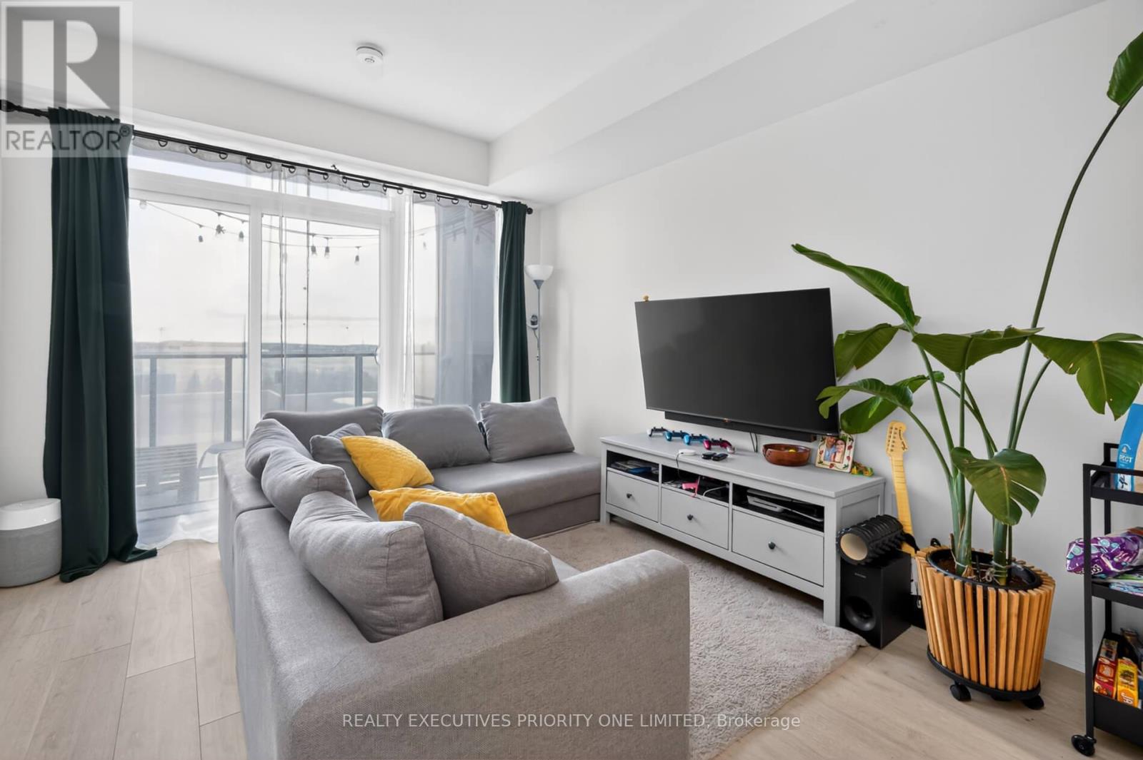 519 - 9000 Jane Street, Vaughan, Ontario  L4K 2M9 - Photo 12 - N13066846