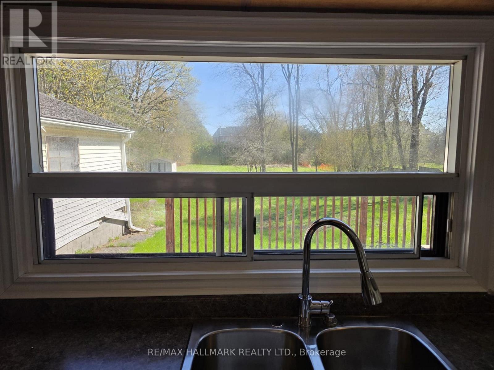 429 16th Avenue, Richmond Hill (Observatory), Ontario  L4C 7A7 - Photo 10 - N13066876