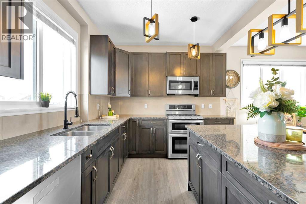 151 Heritage Drive, Cochrane, Alberta  T4C 0Y3 - Photo 17 - A2298031