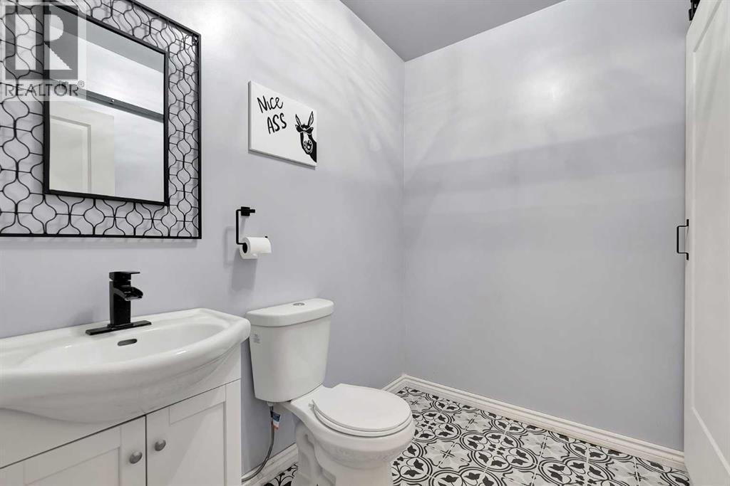 151 Heritage Drive, Cochrane, Alberta  T4C 0Y3 - Photo 37 - A2298031