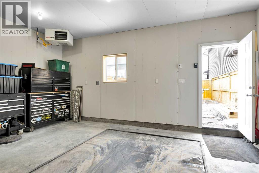 125 Emberside Hollow, Cochrane, Alberta  T4C 3E1 - Photo 44 - A2298522