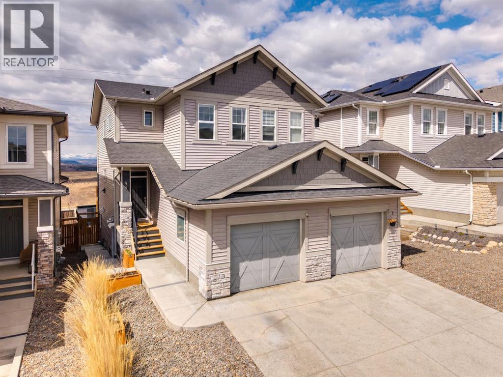 99 Heritage Heights, Cochrane, Alberta  T4C 2J8 - Photo 3 - A2306368