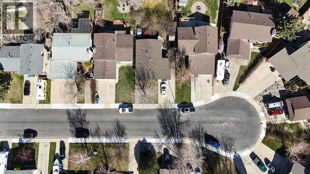 10 Cayuga Place W, Lethbridge, Alberta  T1K 5J1 - Photo 32 - A2306404