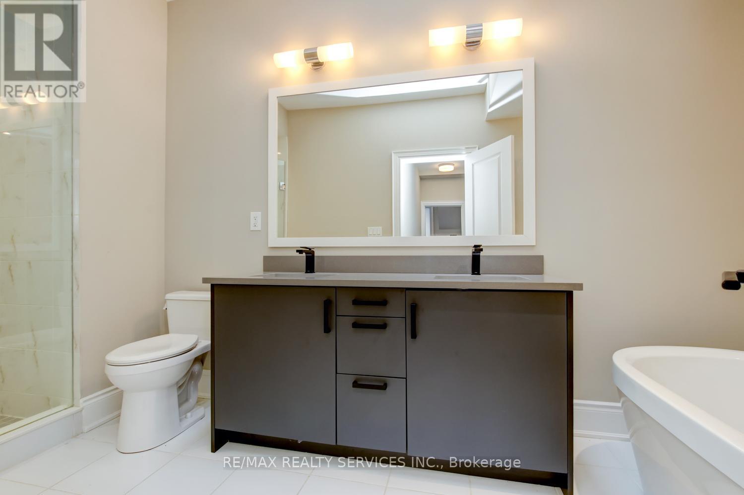 82 - 15 Lunar Crescent, Mississauga (Streetsville), Ontario  L5M 2R6 - Photo 29 - W13066862