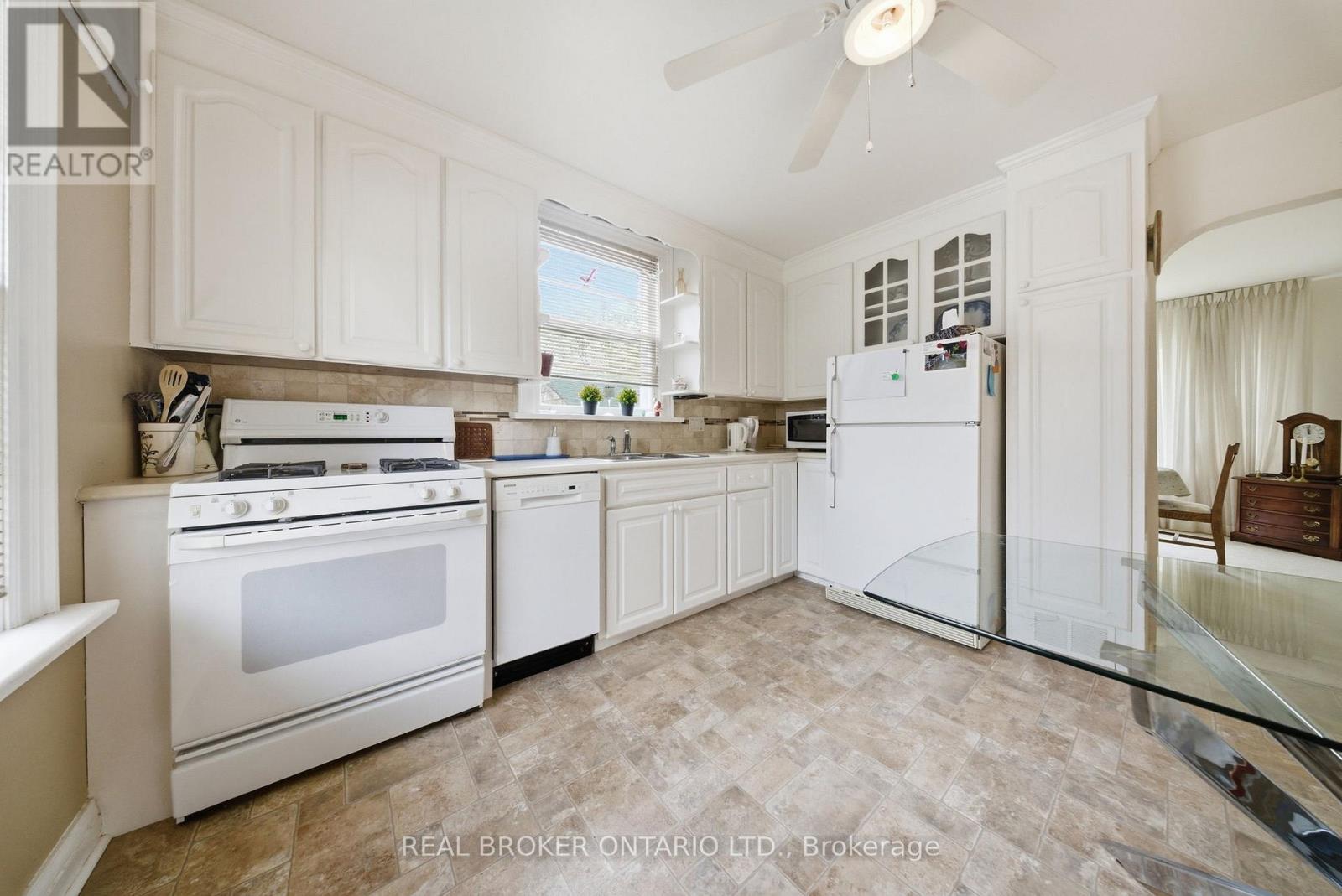 243 Sydney Street, Milton (Om Old Milton), Ontario  L9T 1E2 - Photo 14 - W13066886
