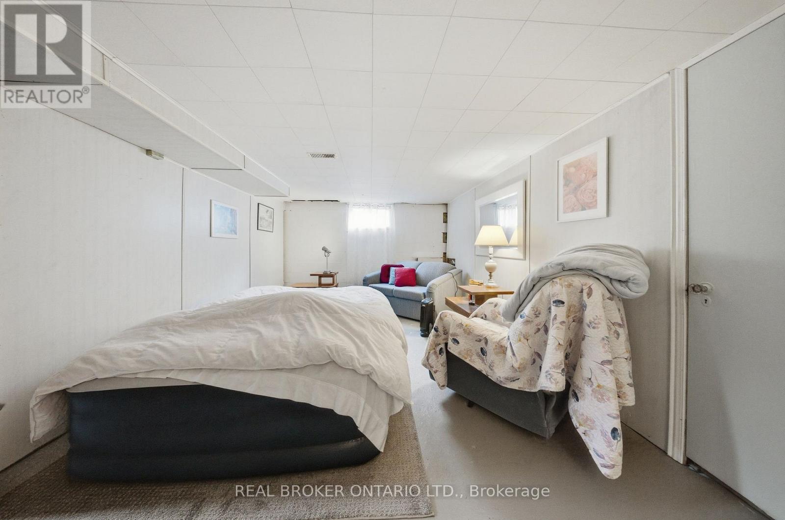 243 Sydney Street, Milton (Om Old Milton), Ontario  L9T 1E2 - Photo 23 - W13066886