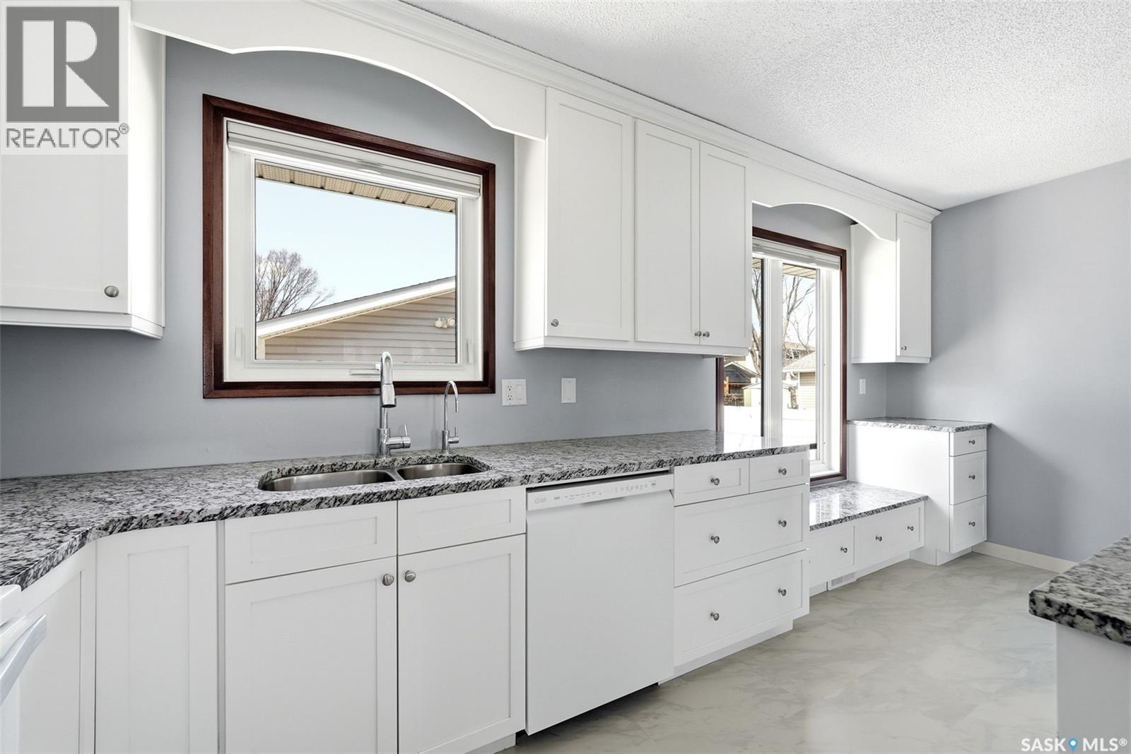254 Wells Street, Regina, Saskatchewan  S4R 6T2 - Photo 7 - SK034276