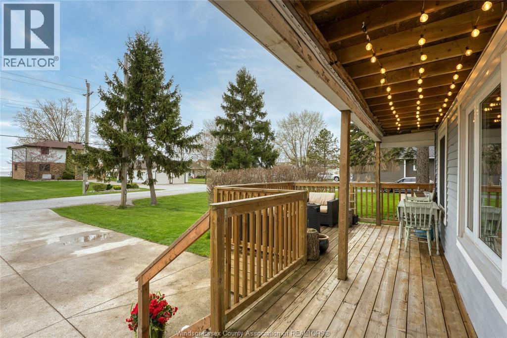 374 Lakewood Drive, Amherstburg, Ontario  N9V 2Y8 - Photo 3 - 26009740