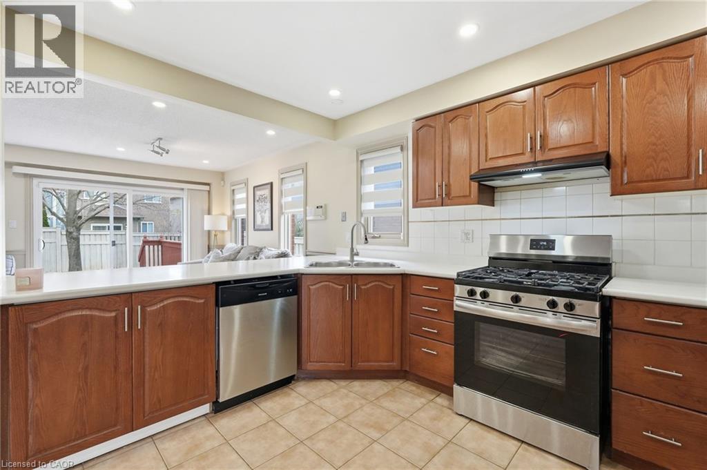 113 Meadowlands Boulevard, Ancaster, Ontario  L9K 1H8 - Photo 6 - 40823498