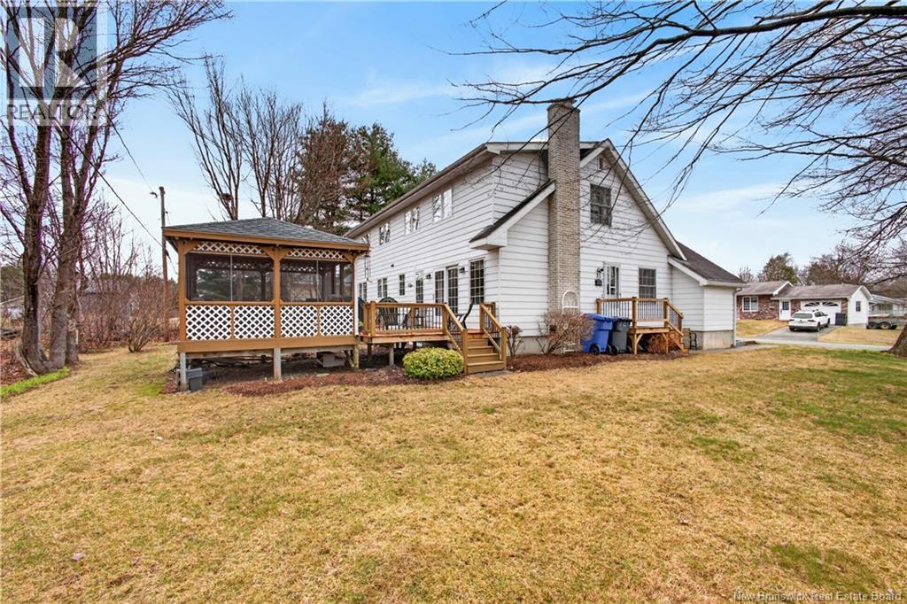 33 Winslow Street, Miramichi, New Brunswick  E1N 2Y2 - Photo 2 - NB136315