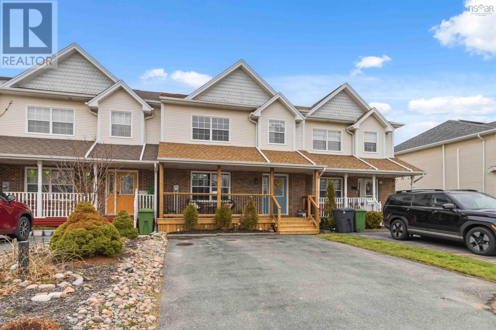 136 Green Village Lane, Dartmouth, Nova Scotia  B2Y 4V4 - Photo 2 - 202609264