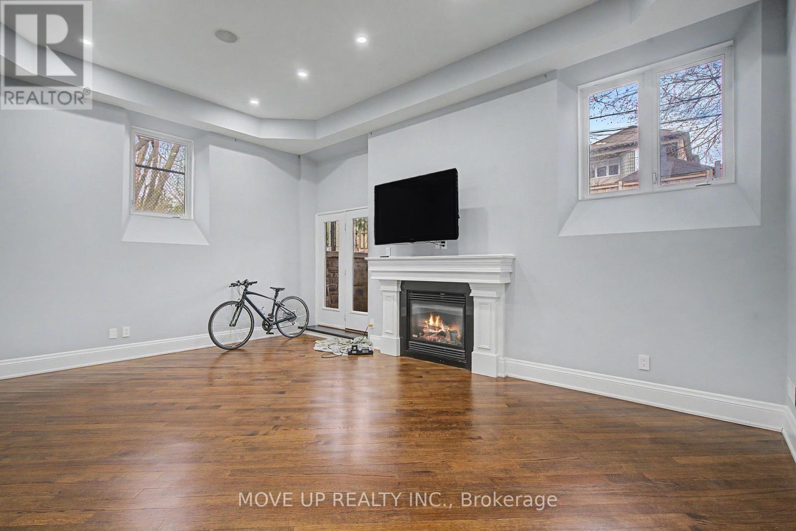 226 Glengarry Avenue, Toronto, Ontario  M5M 1E4 - Photo 40 - C13023054