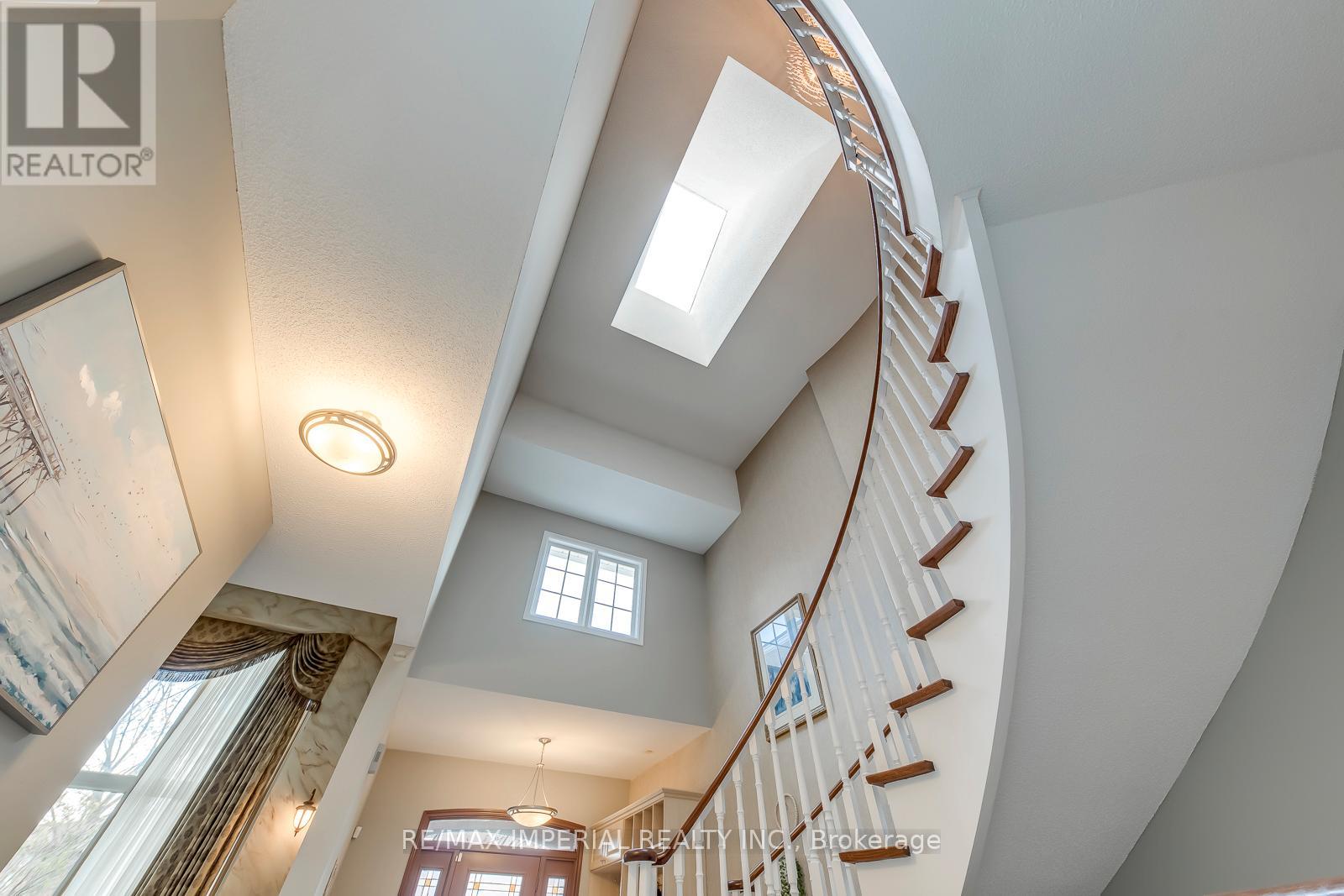 5859 Riverside Place, Mississauga, Ontario  L5M 4X1 - Photo 23 - W13057672