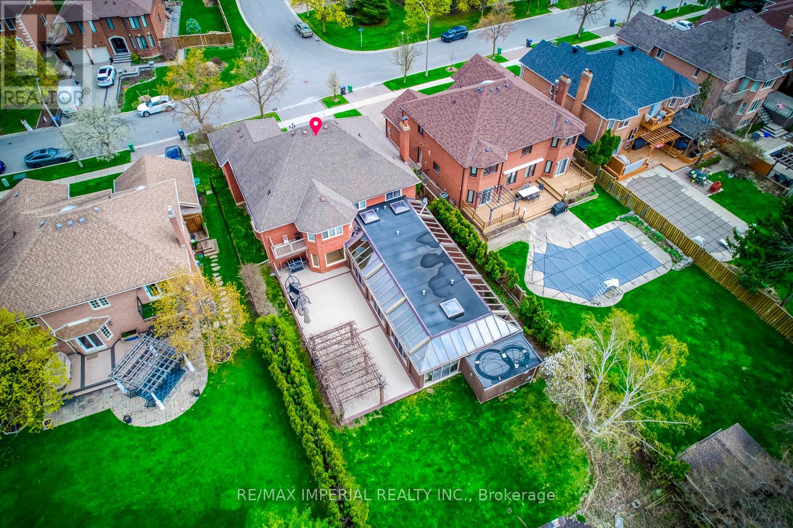 5859 Riverside Place, Mississauga, Ontario  L5M 4X1 - Photo 8 - W13057672