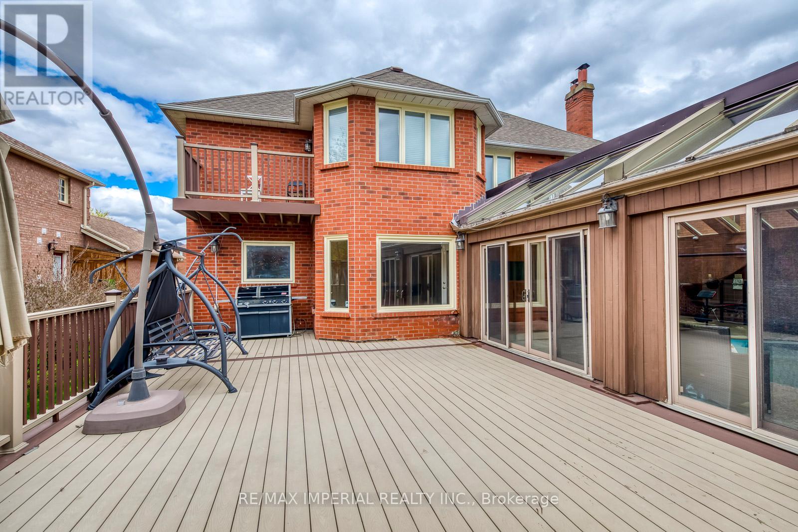 5859 Riverside Place, Mississauga, Ontario  L5M 4X1 - Photo 37 - W13057672