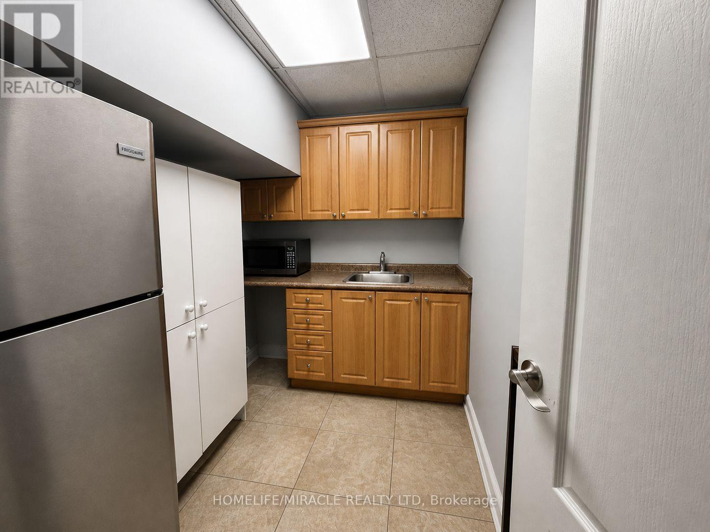 6 (2nd Floor) - 1332 Khalsa Drive, Mississauga, Ontario  L5S 0A2 - Photo 9 - W13066114